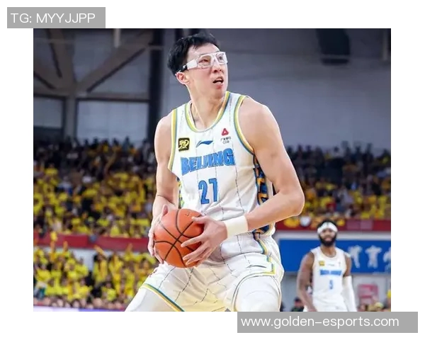 周琦腰伤困扰北京男篮谨慎寻求第四外援以增强阵容实力 周琦腰伤困扰北京男篮谨慎寻求第四外援以增强阵容实力